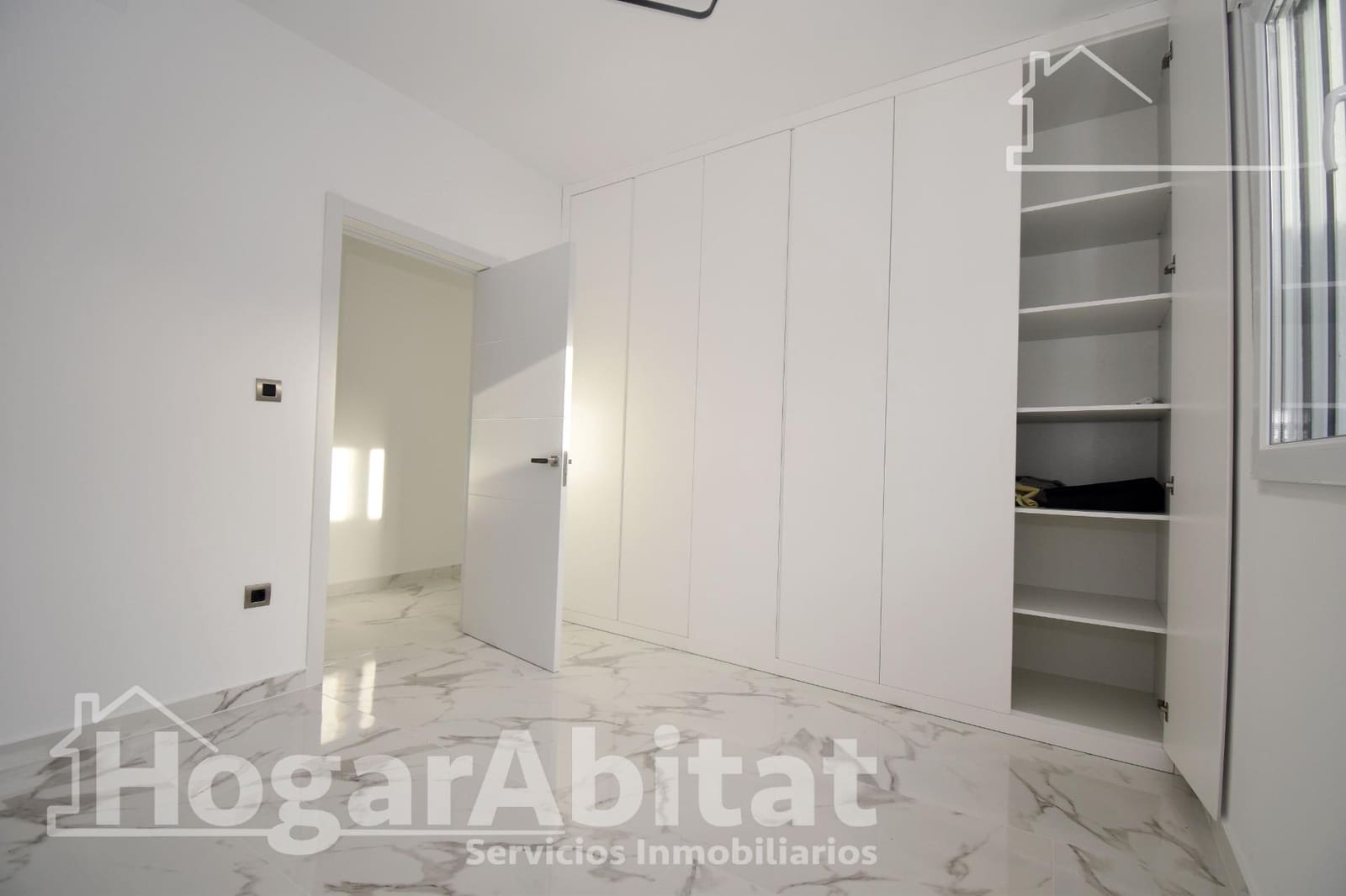 2 bedroom Villa for sale in L'Alcora with garage - € 175,000 (Ref: 9808029)