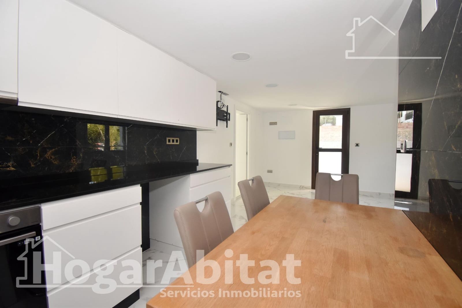 2 bedroom Villa for sale in L'Alcora with garage - € 175,000 (Ref: 9808029)