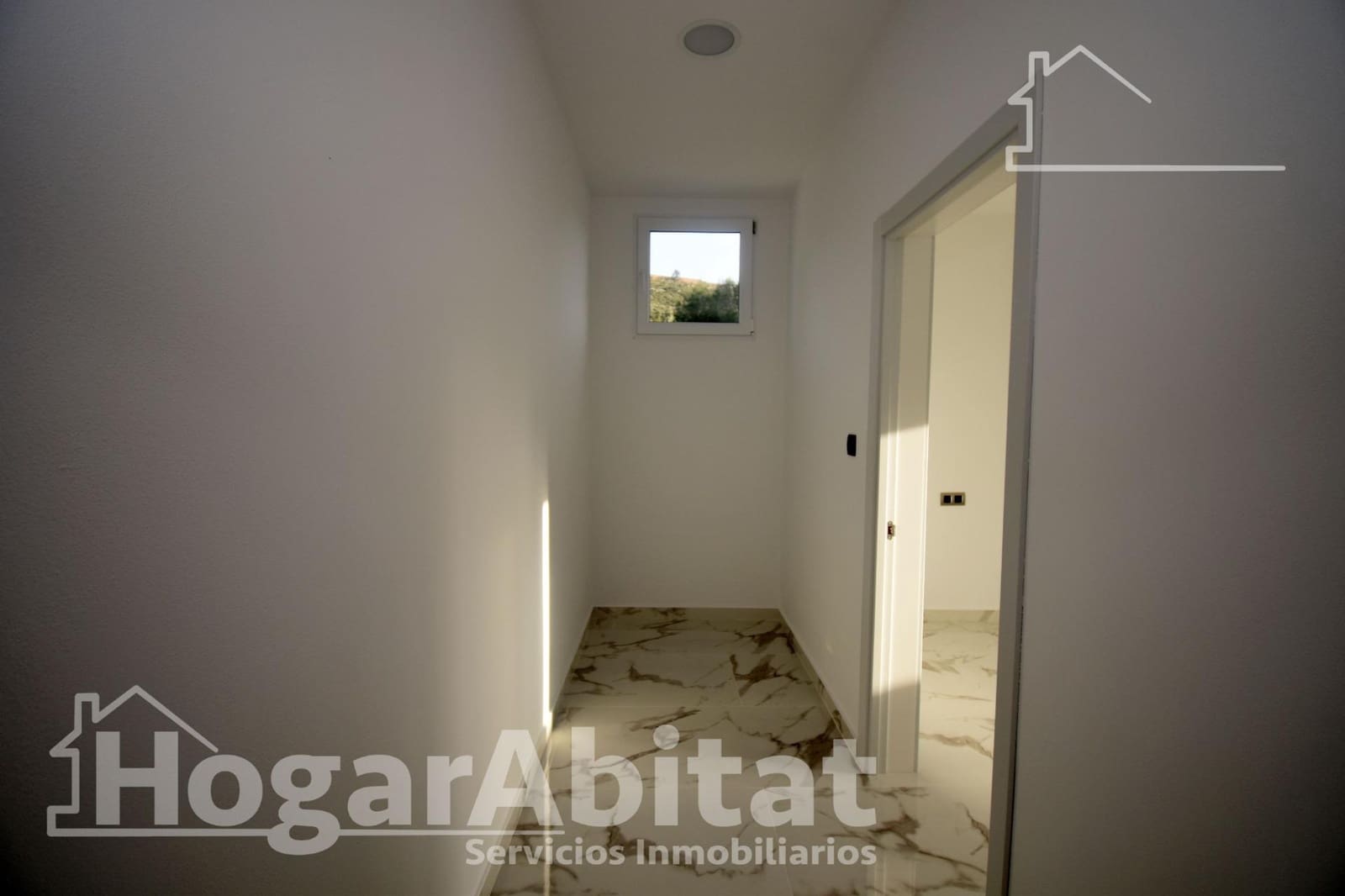 2 bedroom Villa for sale in L'Alcora with garage - € 175,000 (Ref: 9808029)