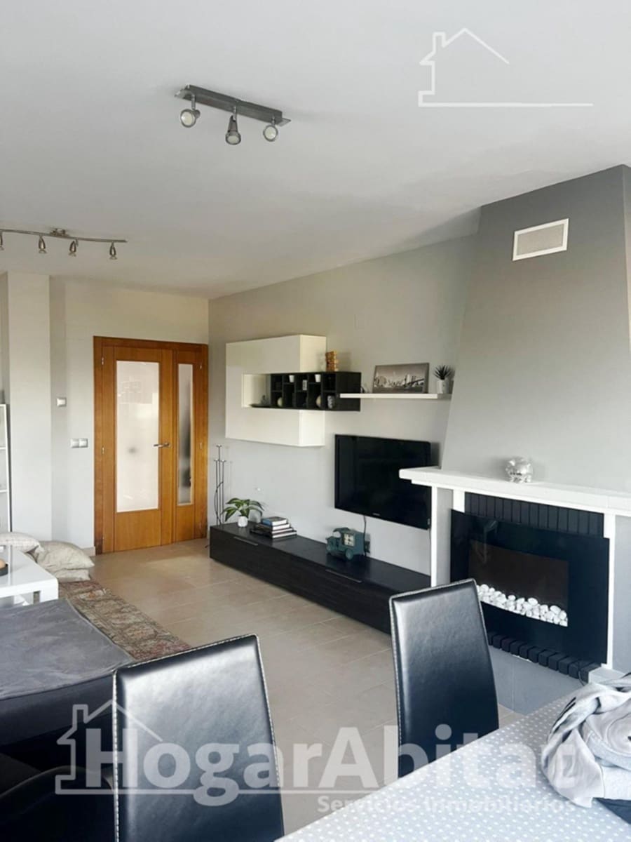 4 sypialnia Willa na sprzedaż w Chiva z basenem garażem - 340 000 € (Ref: 9808032)