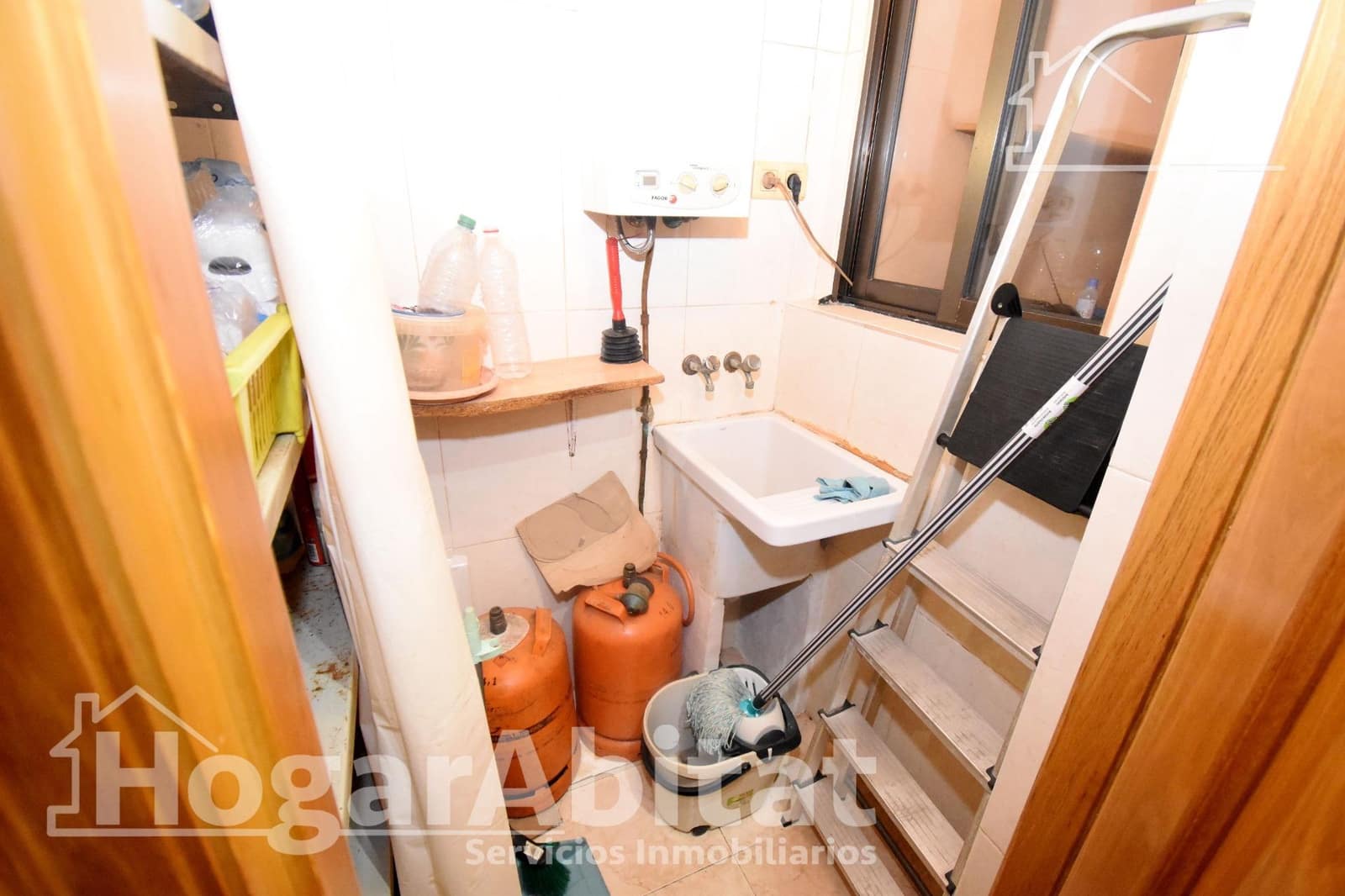 3 makuuhuone Asunto myytävänä paikassa Castello de la Plana - 121 000 € (Ref: 9808035)