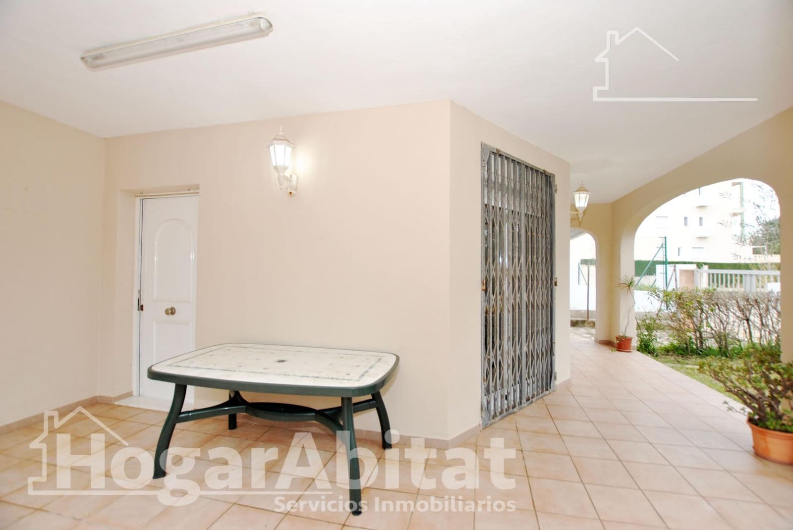Chalet de 5 habitaciones en Oliva en venta con garaje - 380.000 € (Ref: 9808036)