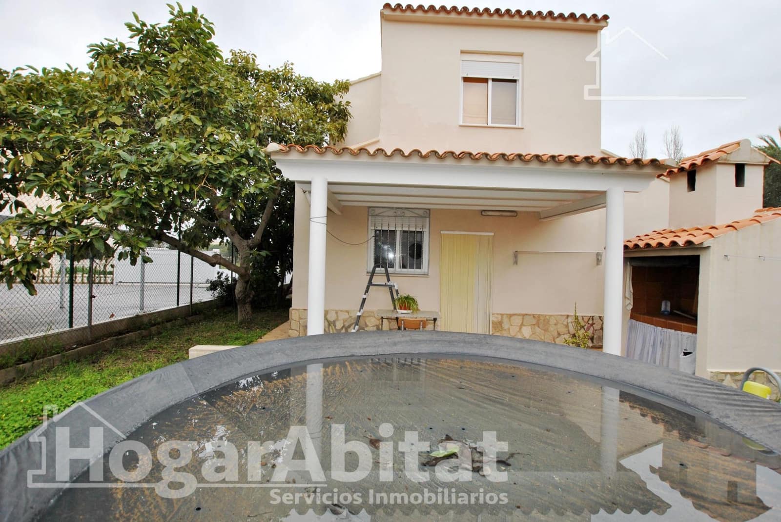 Chalet de 5 habitaciones en Oliva en venta con garaje - 380.000 € (Ref: 9808036)