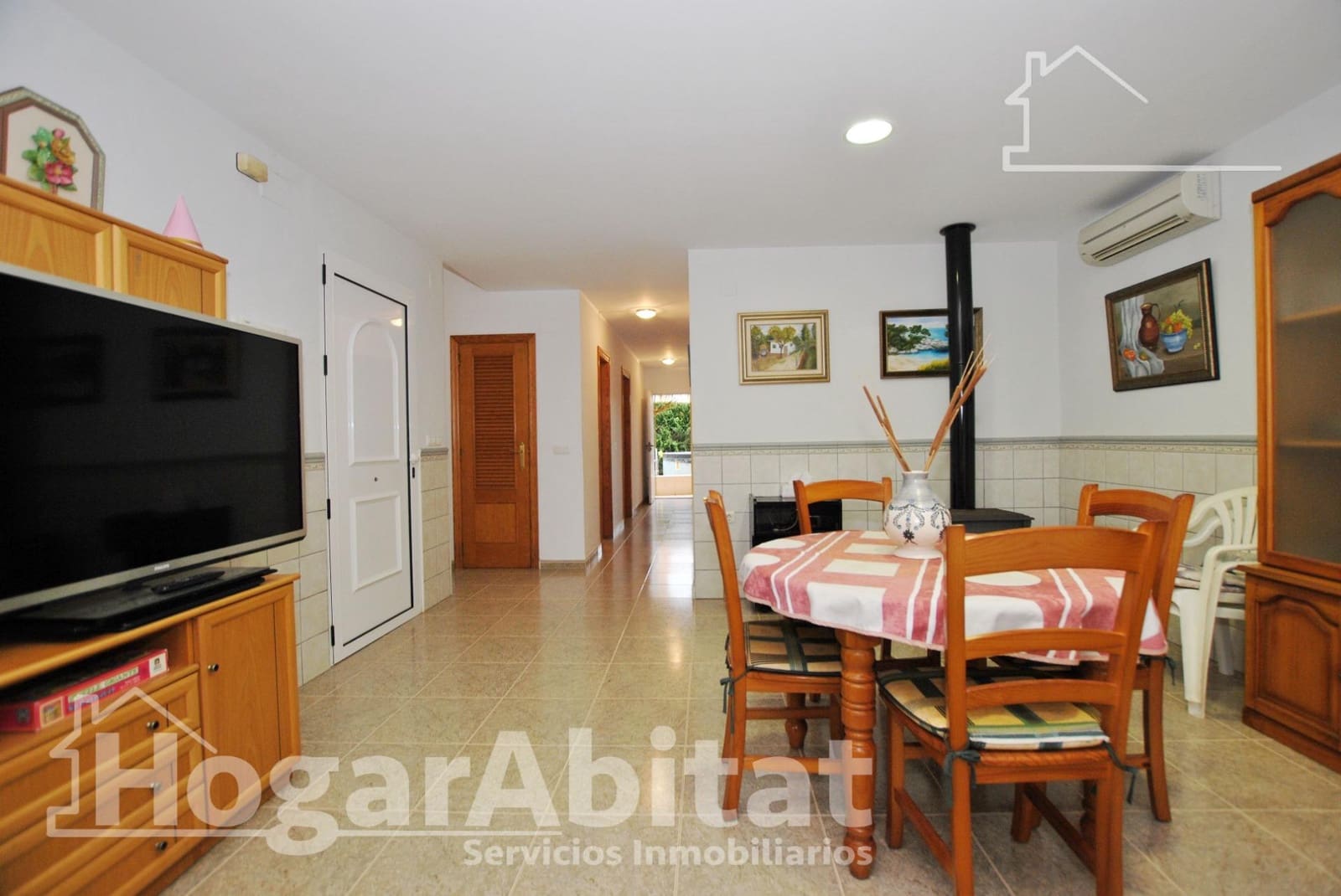 Chalet de 5 habitaciones en Oliva en venta con garaje - 380.000 € (Ref: 9808036)