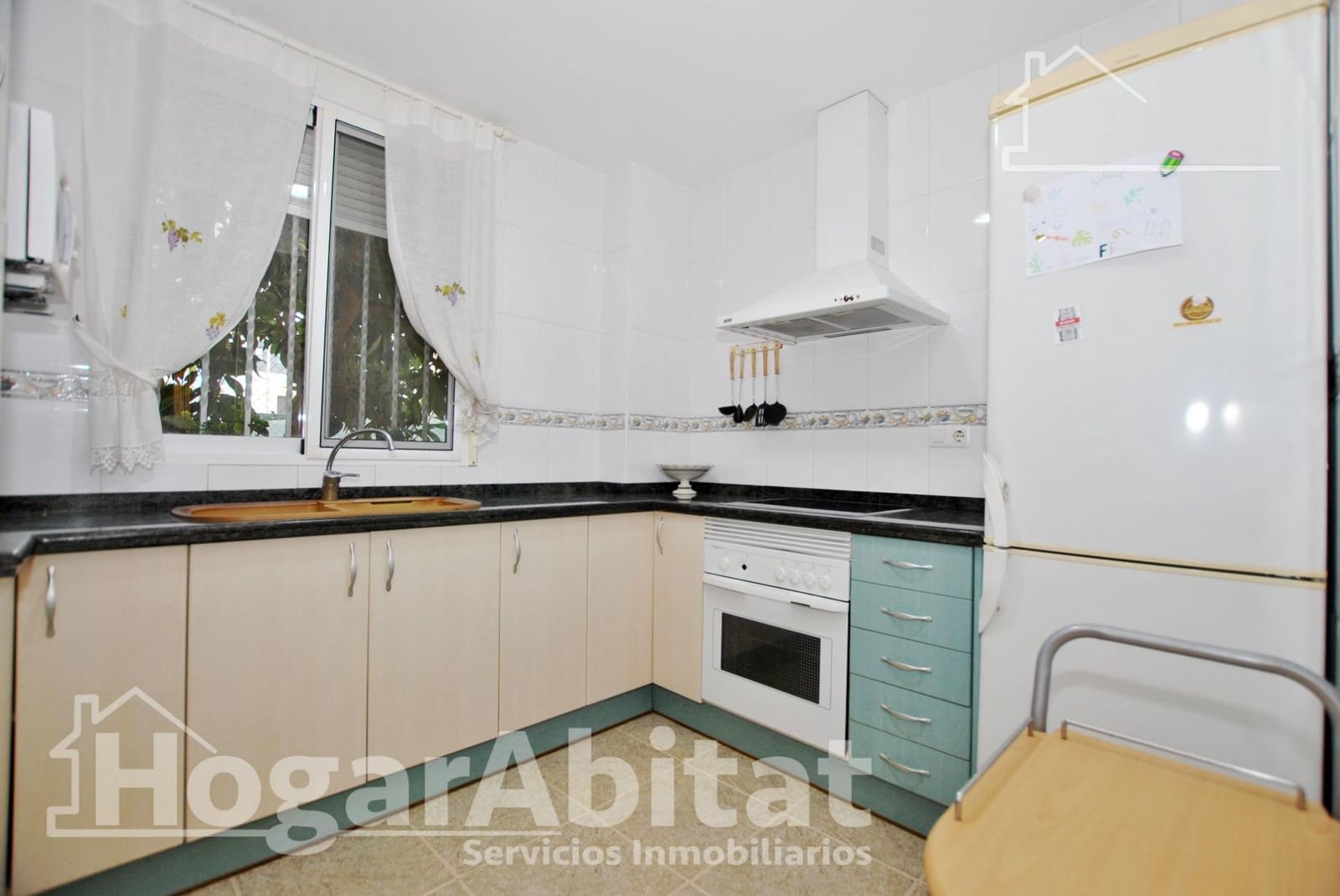 Chalet de 5 habitaciones en Oliva en venta con garaje - 380.000 € (Ref: 9808036)
