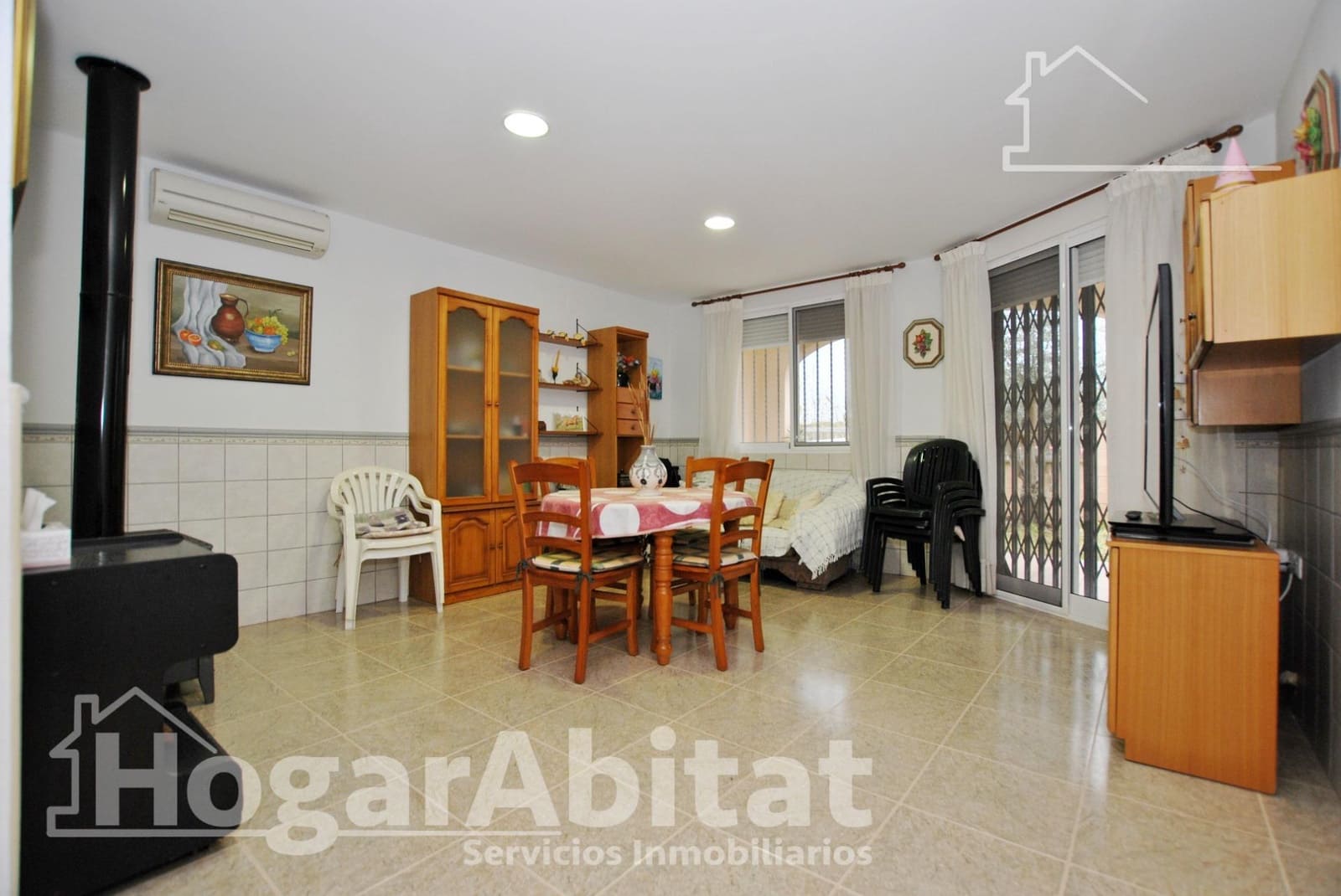Chalet de 5 habitaciones en Oliva en venta con garaje - 380.000 € (Ref: 9808036)