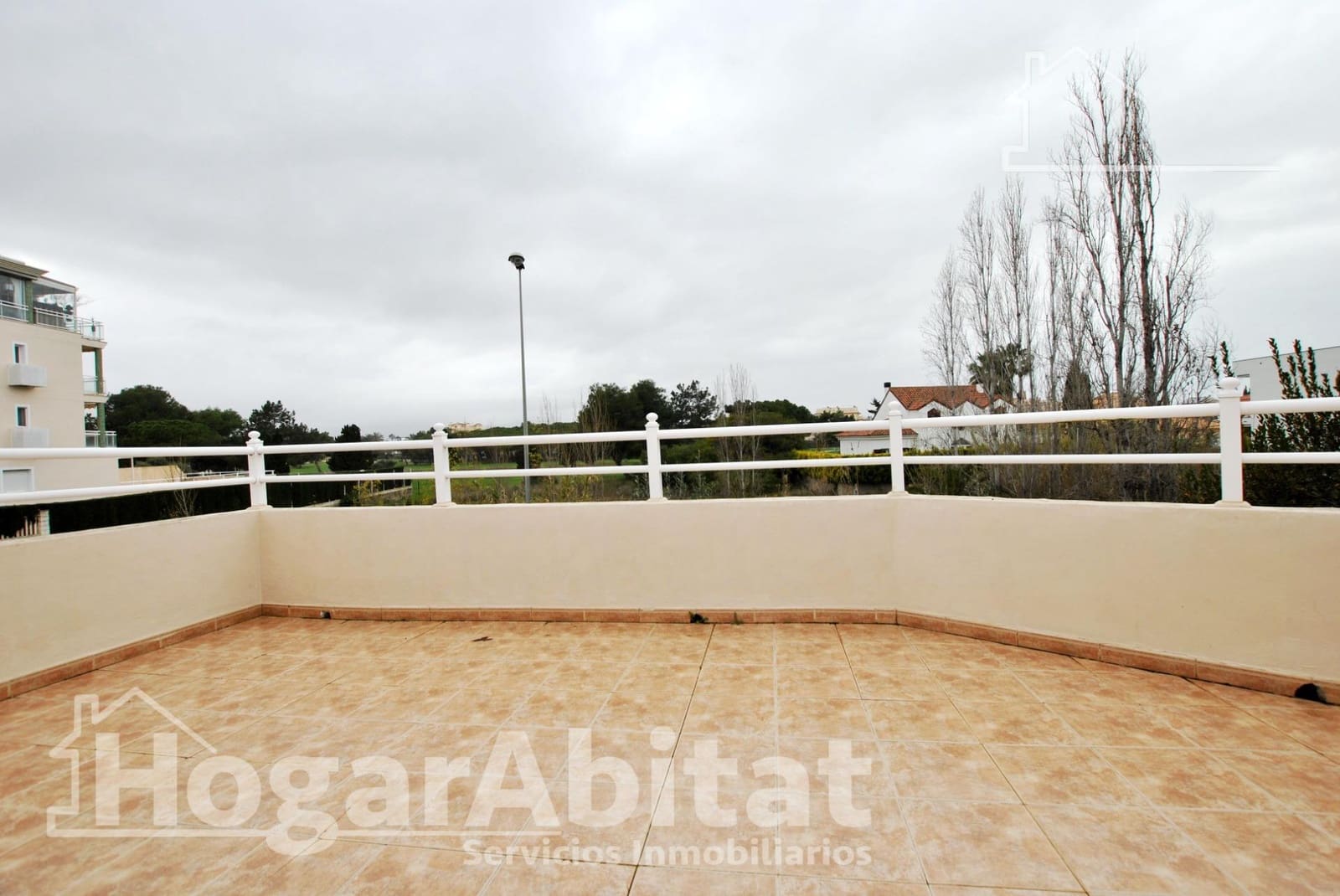 Chalet de 5 habitaciones en Oliva en venta con garaje - 380.000 € (Ref: 9808036)
