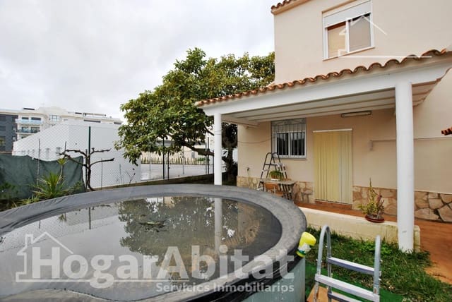 Chalet de 5 habitaciones en Oliva en venta con garaje - 380.000 € (Ref: 9808036)