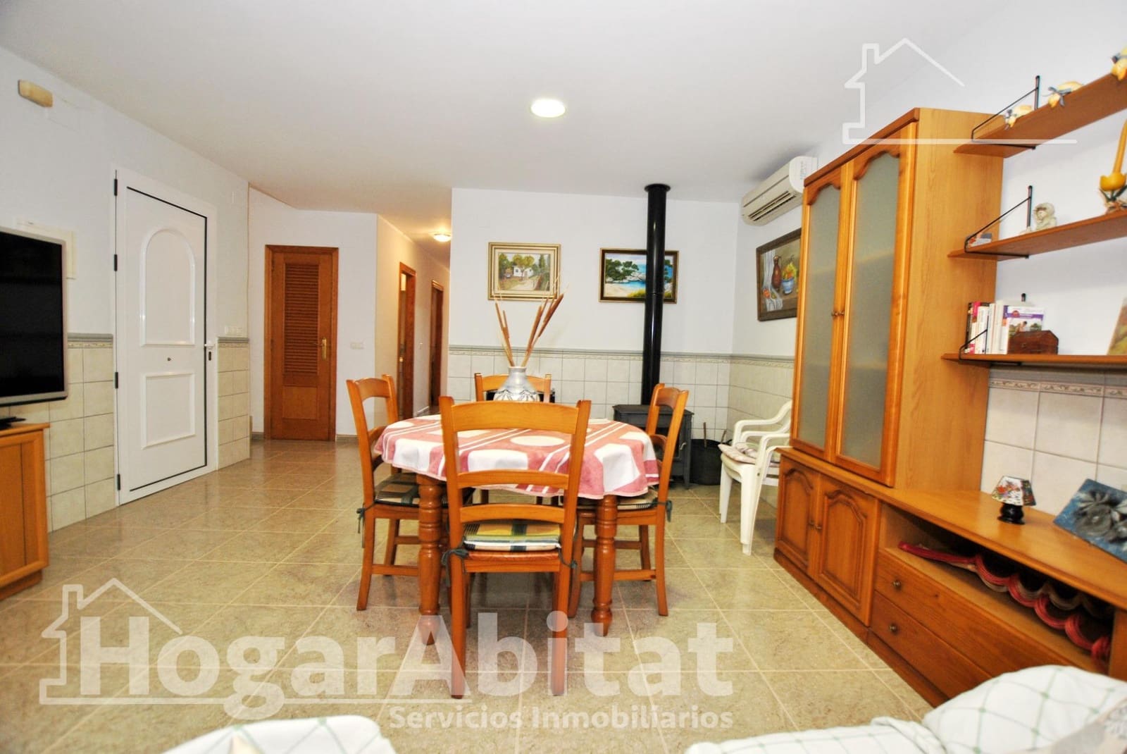 Chalet de 5 habitaciones en Oliva en venta con garaje - 380.000 € (Ref: 9808036)