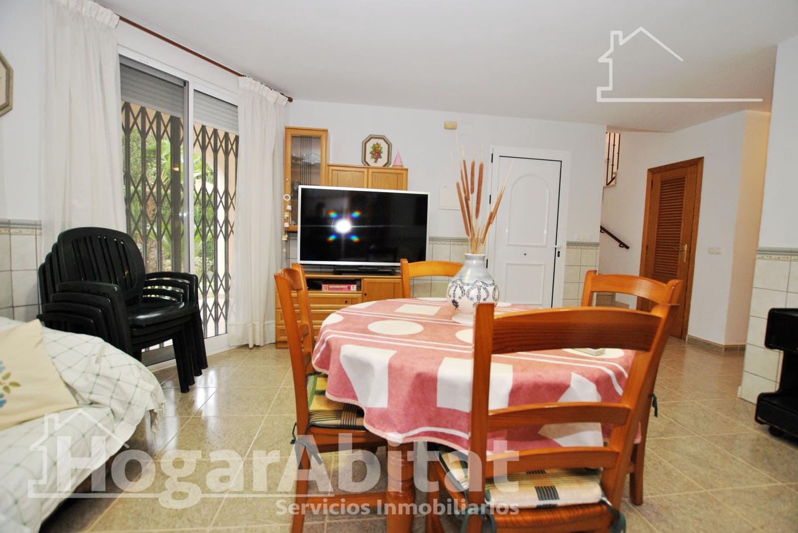 Chalet de 5 habitaciones en Oliva en venta con garaje - 380.000 € (Ref: 9808036)
