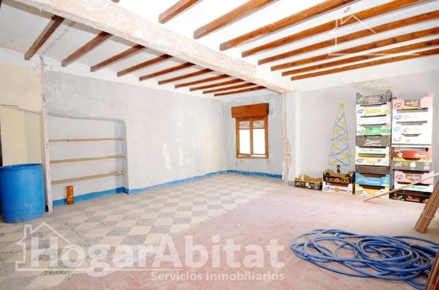 4 bedroom Townhouse for sale in Oliva - € 129,900 (Ref: 9808042)