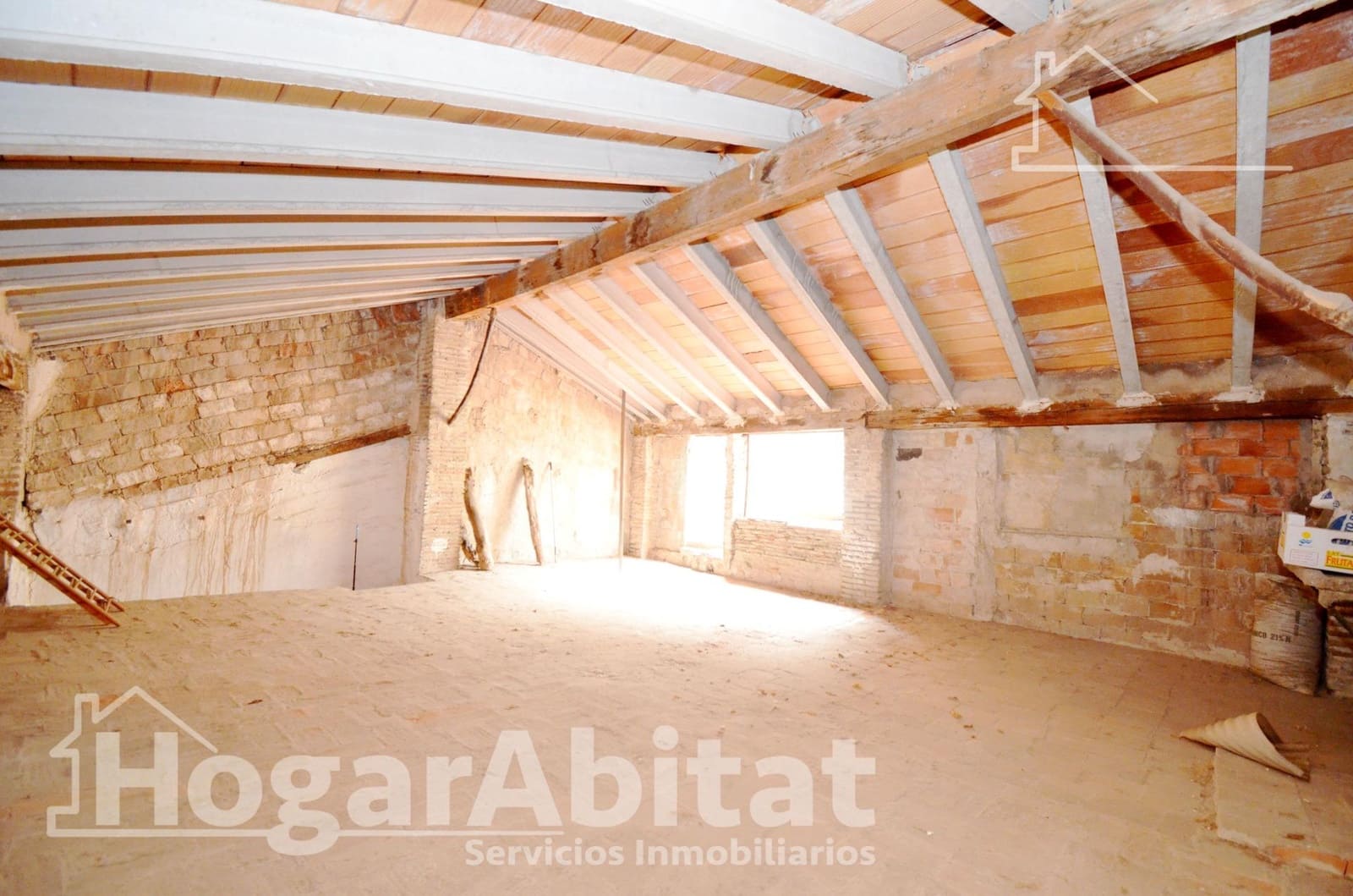 4 bedroom Townhouse for sale in Oliva - € 129,900 (Ref: 9808042)