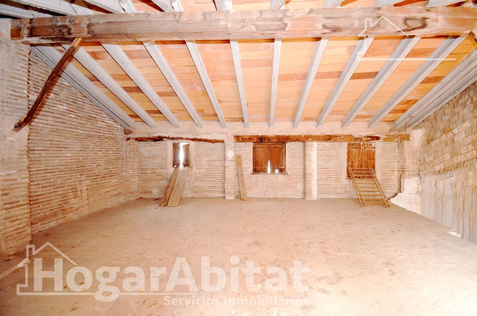 4 bedroom Townhouse for sale in Oliva - € 129,900 (Ref: 9808042)
