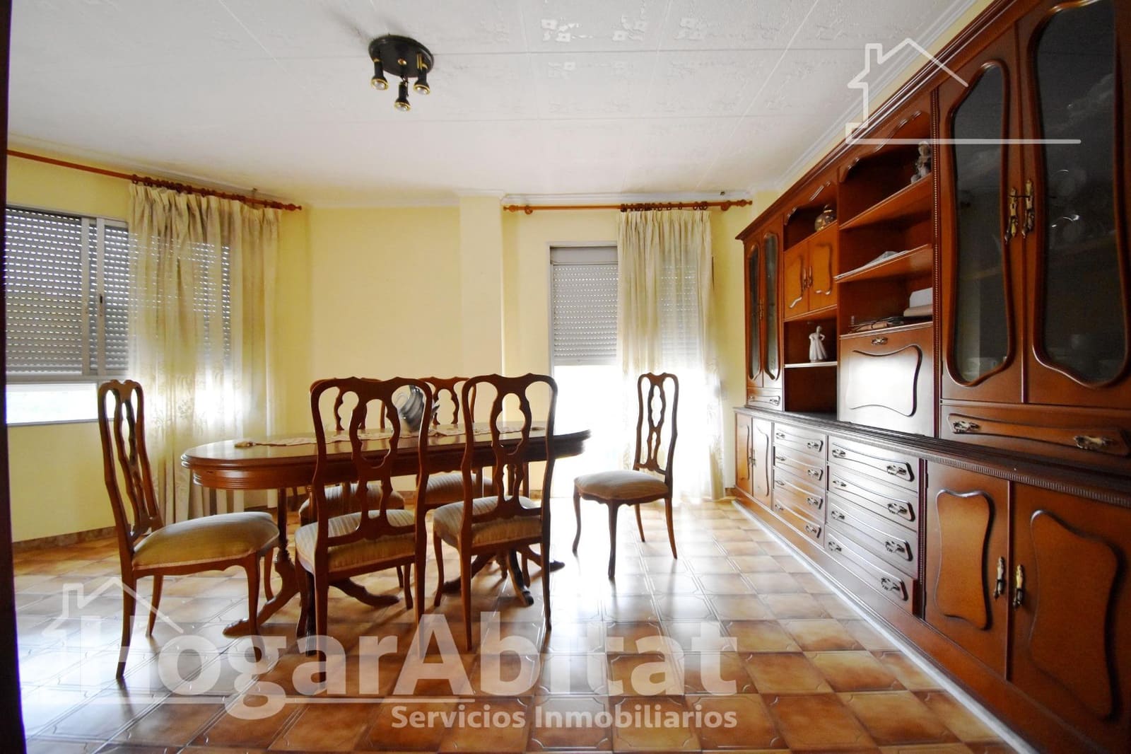 5 makuuhuone Huoneisto myytävänä paikassa Favara - 240 000 € (Ref: 9809832)