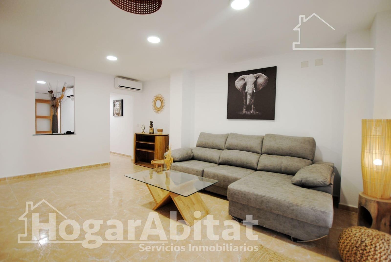 11 makuuhuone Huoneisto myytävänä paikassa Oliva - 600 000 € (Ref: 9809834)