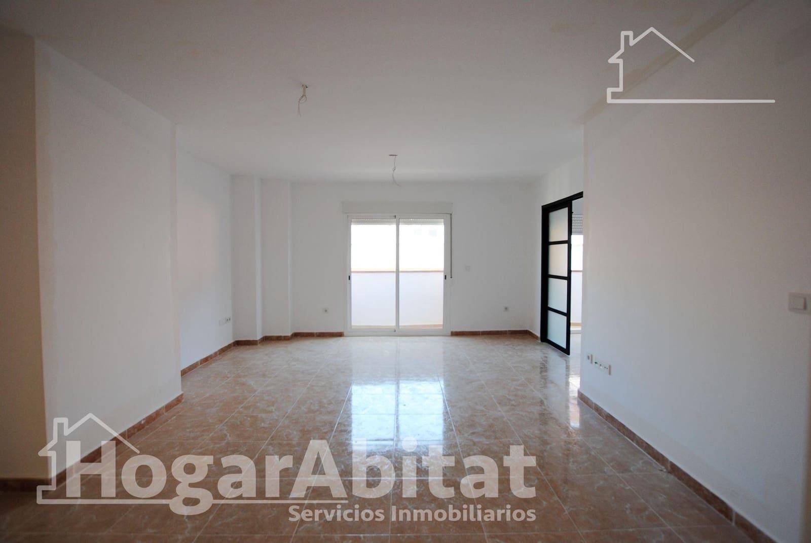 11 makuuhuone Huoneisto myytävänä paikassa Oliva - 600 000 € (Ref: 9809834)