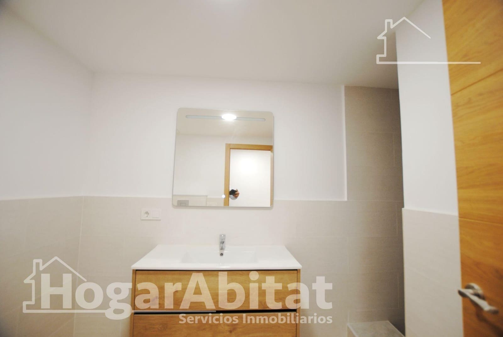 11 makuuhuone Huoneisto myytävänä paikassa Oliva - 600 000 € (Ref: 9809834)