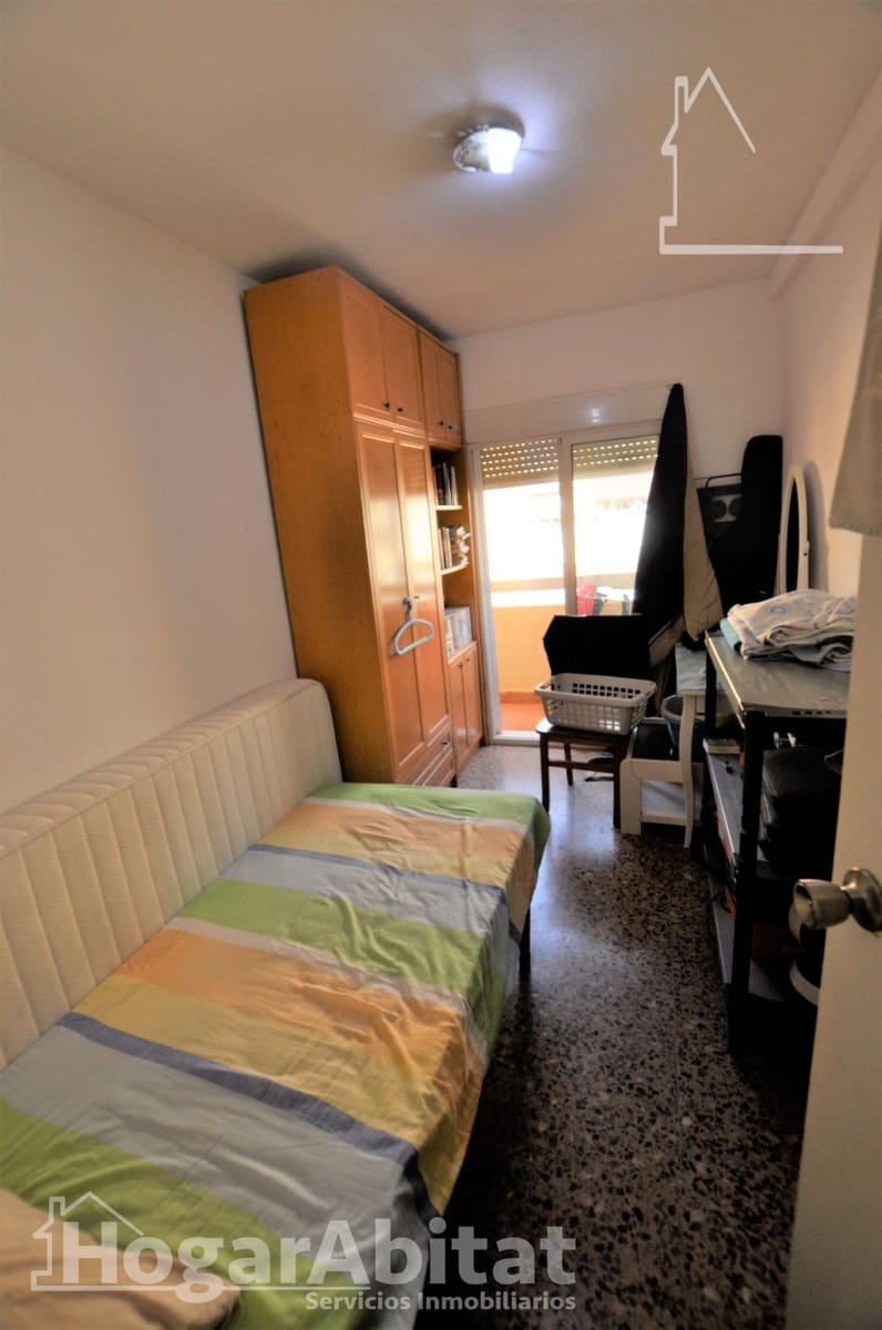 4 makuuhuone Asunto myytävänä paikassa Valencia kaupunki - 250 000 € (Ref: 9811952)