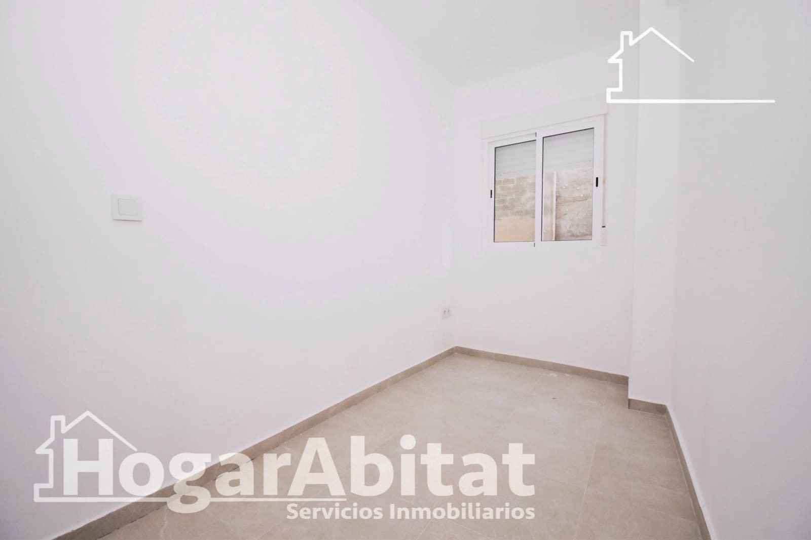 1 bedroom Flat for sale in Castello de la Plana - € 77,500 (Ref: 9811959)