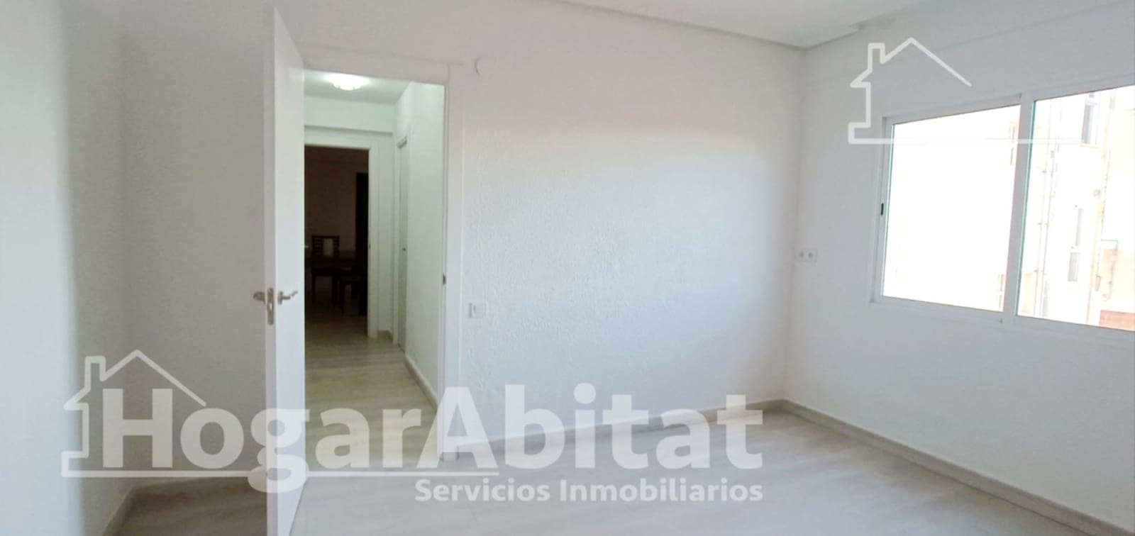 Piso de 3 habitaciones en Alginet en venta con garaje - 170.000 € (Ref: 9811963)