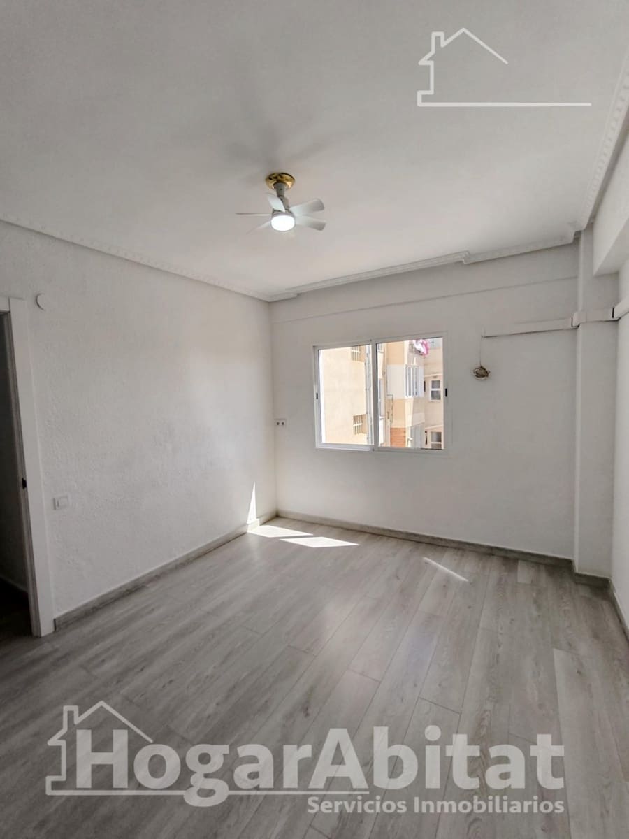 Piso de 3 habitaciones en Alginet en venta con garaje - 170.000 € (Ref: 9811963)
