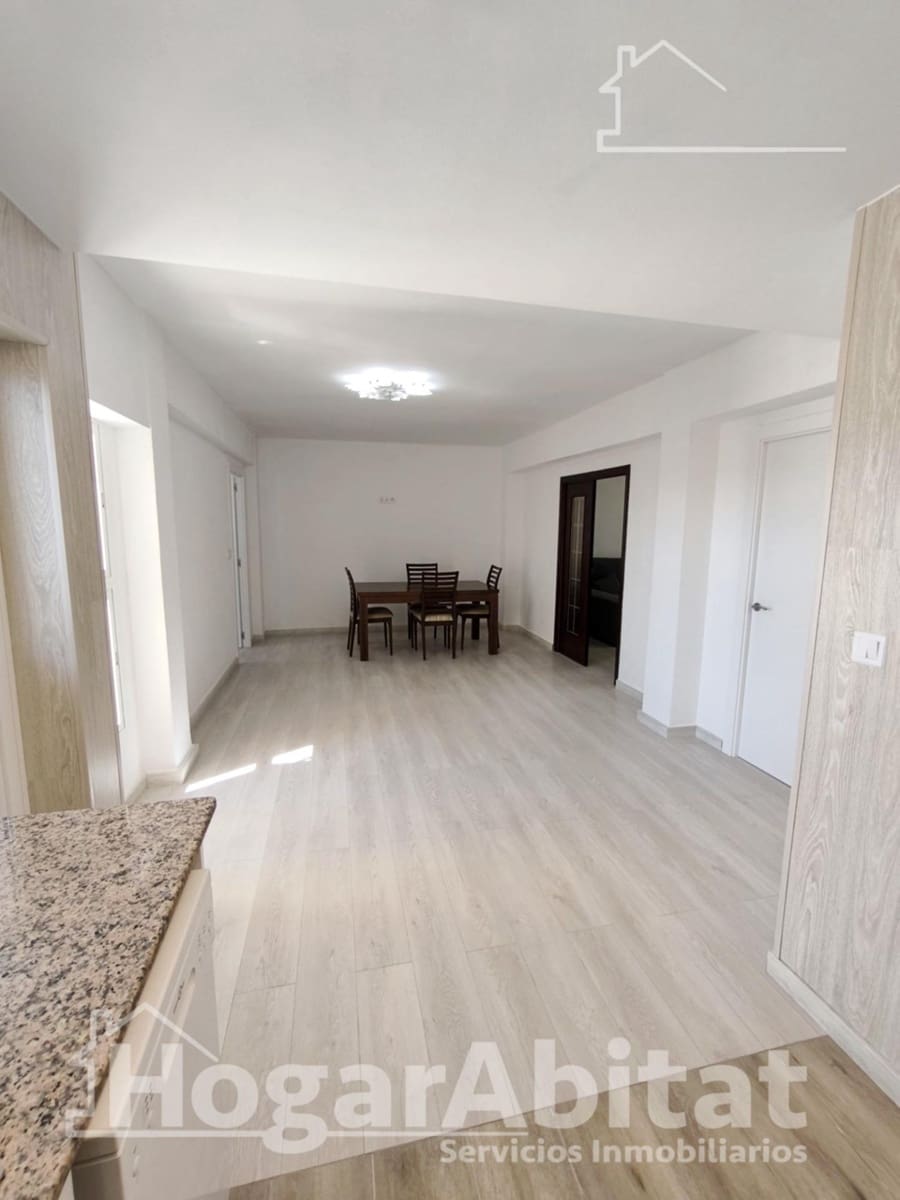 Piso de 3 habitaciones en Alginet en venta con garaje - 170.000 € (Ref: 9811963)