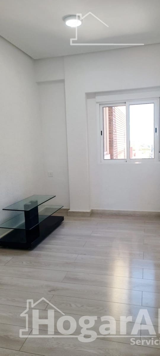Piso de 3 habitaciones en Alginet en venta con garaje - 170.000 € (Ref: 9811963)