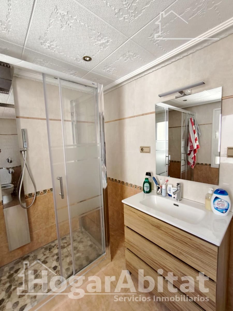 Piso de 3 habitaciones en Alginet en venta con garaje - 170.000 € (Ref: 9811963)