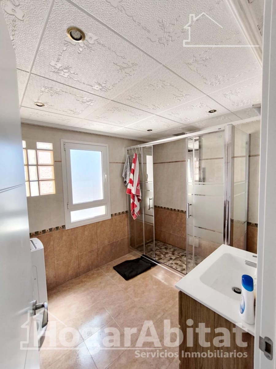 Piso de 3 habitaciones en Alginet en venta con garaje - 170.000 € (Ref: 9811963)