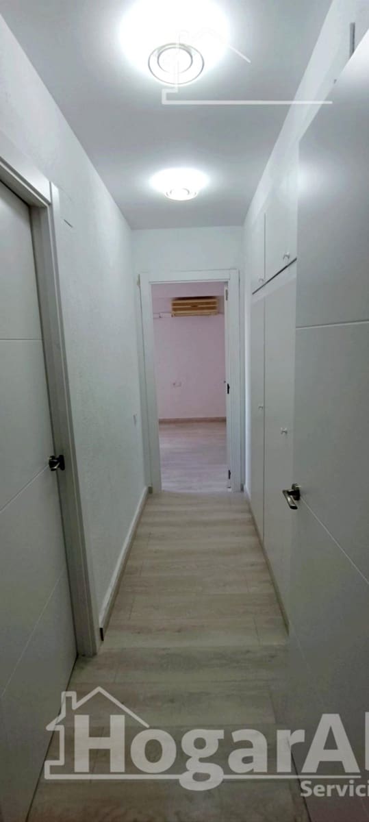 Piso de 3 habitaciones en Alginet en venta con garaje - 170.000 € (Ref: 9811963)