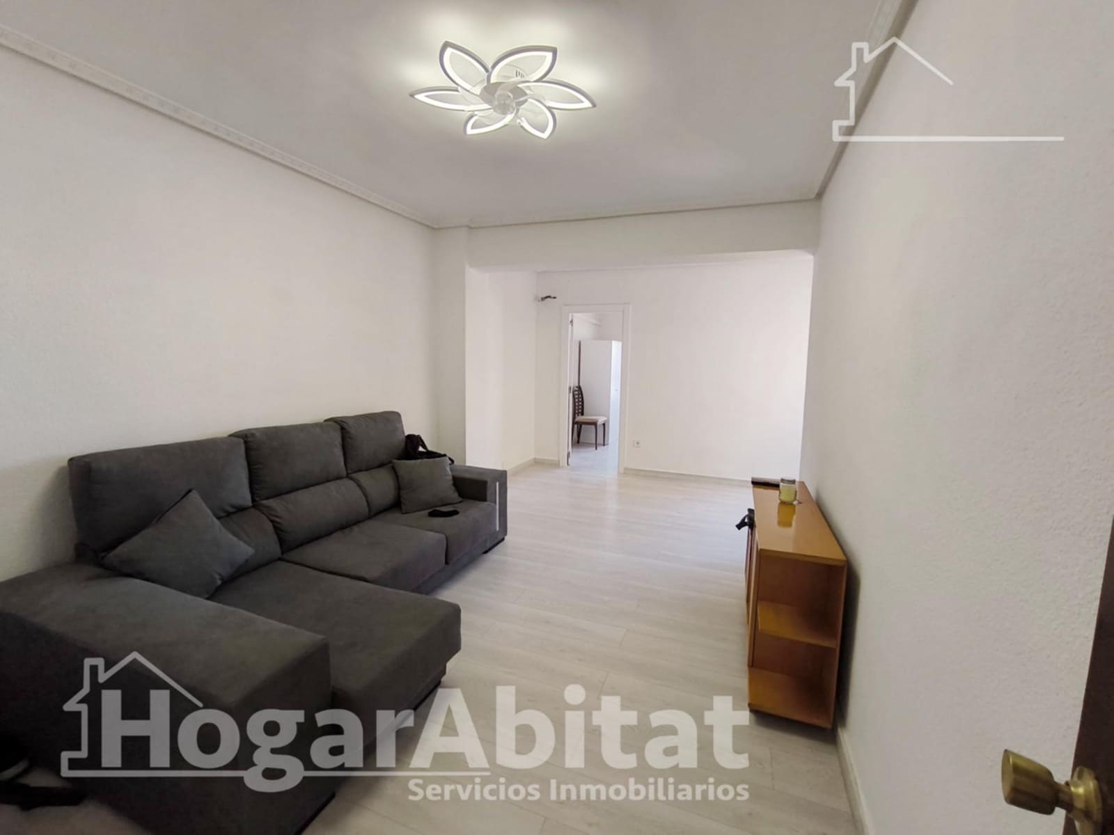 Piso de 3 habitaciones en Alginet en venta con garaje - 170.000 € (Ref: 9811963)