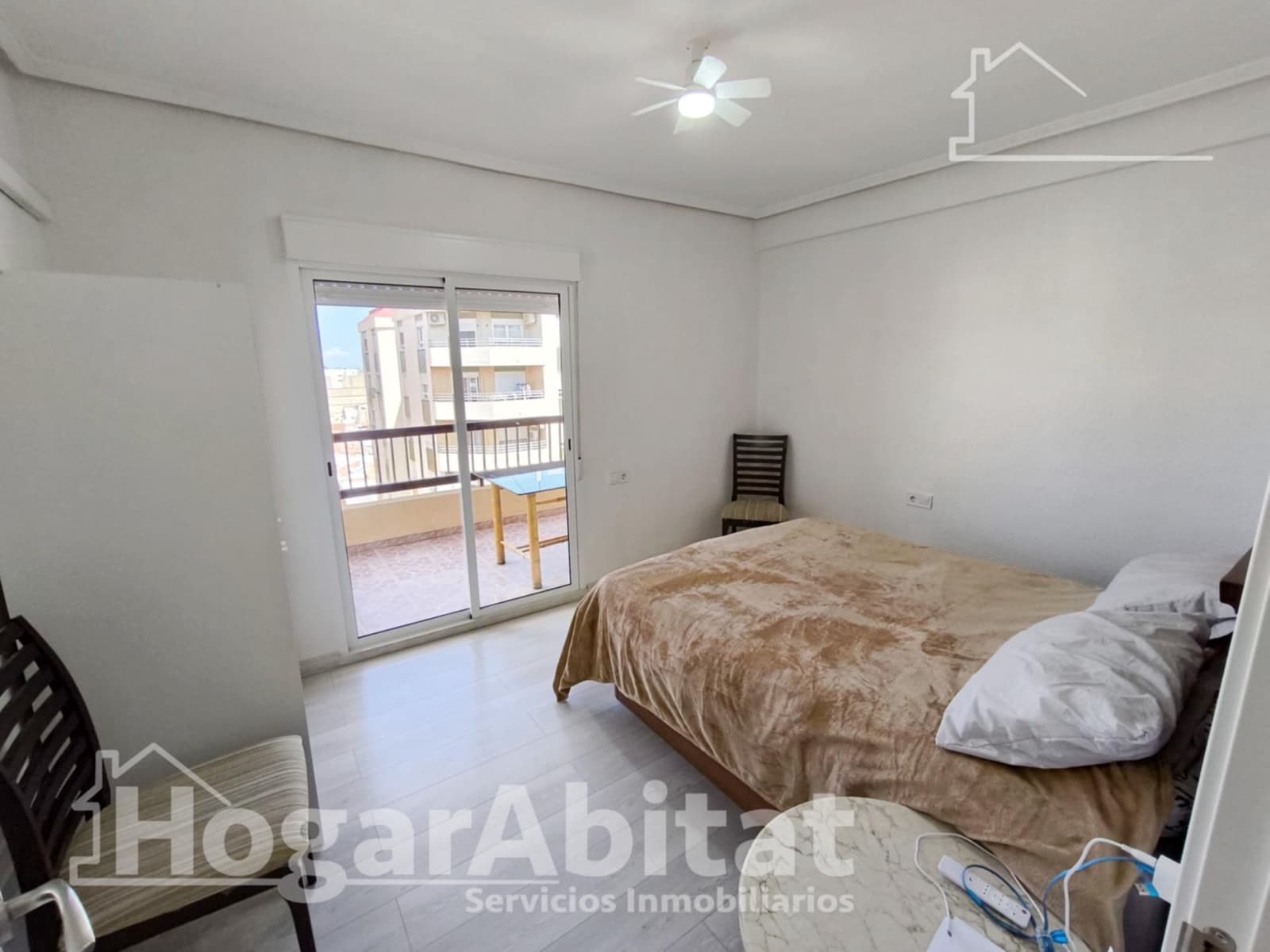 Piso de 3 habitaciones en Alginet en venta con garaje - 170.000 € (Ref: 9811963)