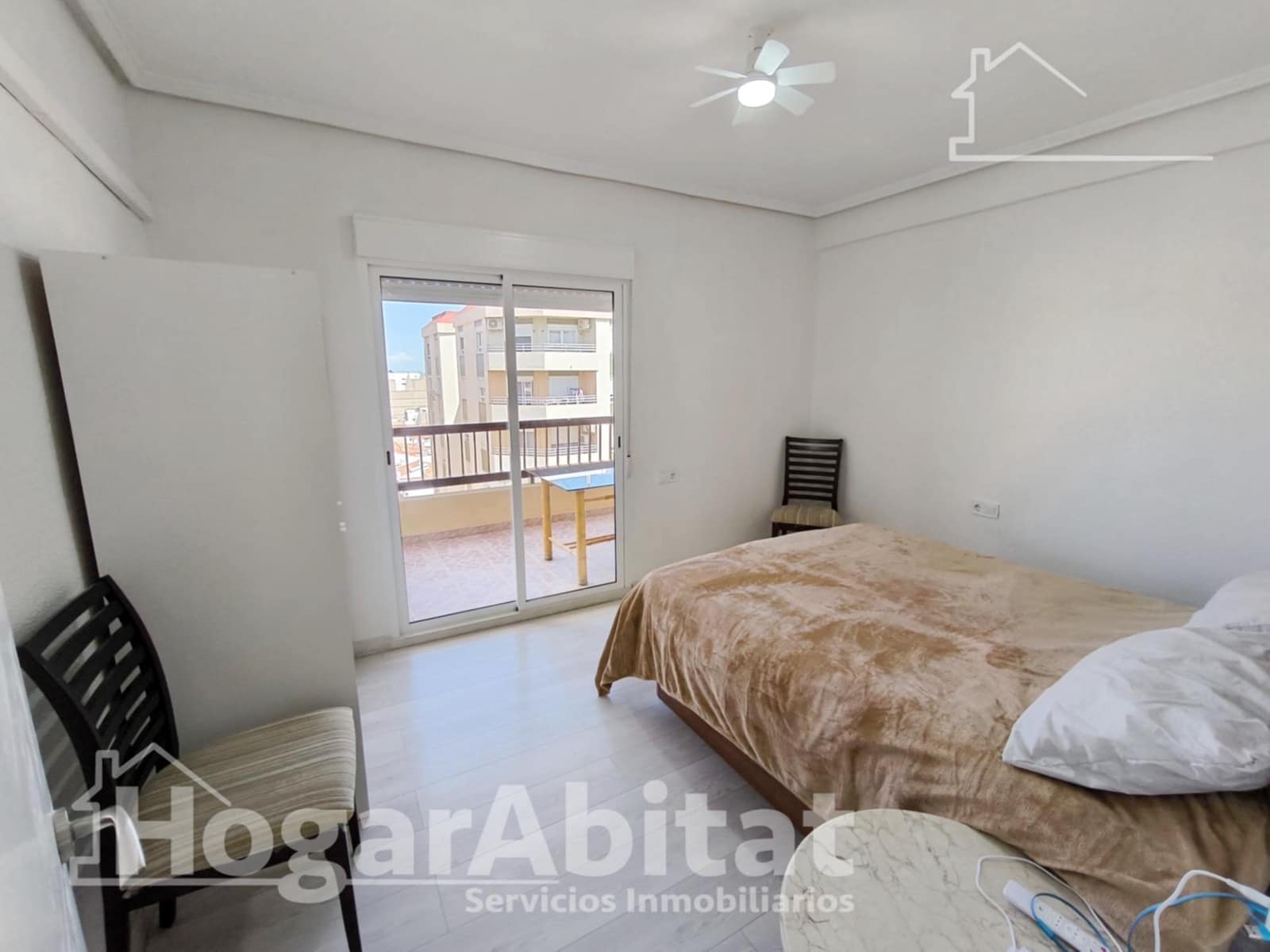 Piso de 3 habitaciones en Alginet en venta con garaje - 170.000 € (Ref: 9811963)