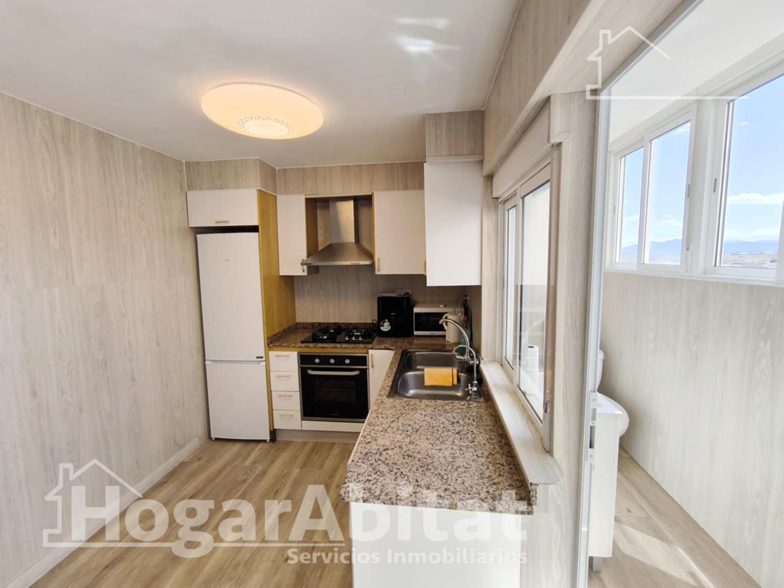 Piso de 3 habitaciones en Alginet en venta con garaje - 170.000 € (Ref: 9811963)