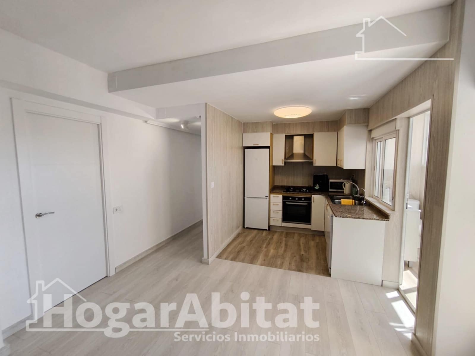Piso de 3 habitaciones en Alginet en venta con garaje - 170.000 € (Ref: 9811963)