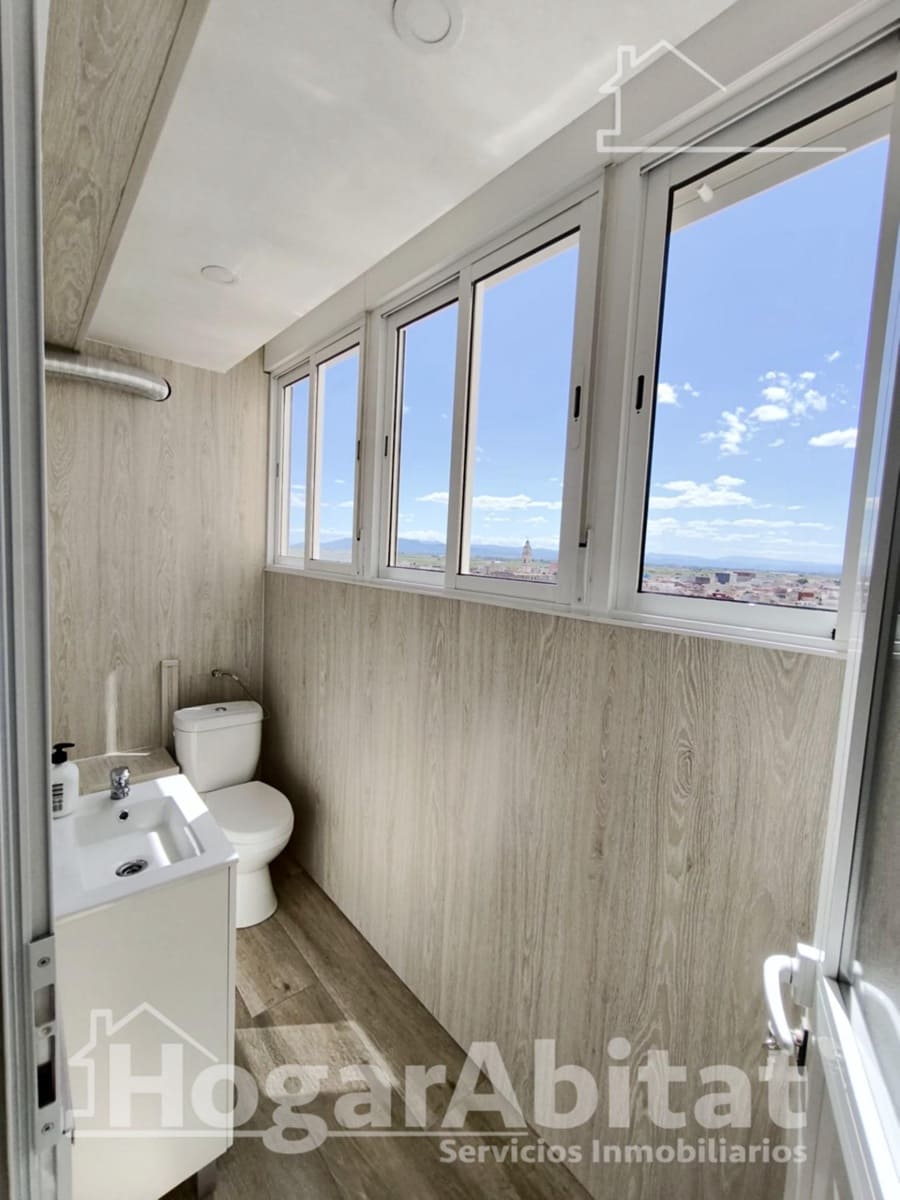 Piso de 3 habitaciones en Alginet en venta con garaje - 170.000 € (Ref: 9811963)