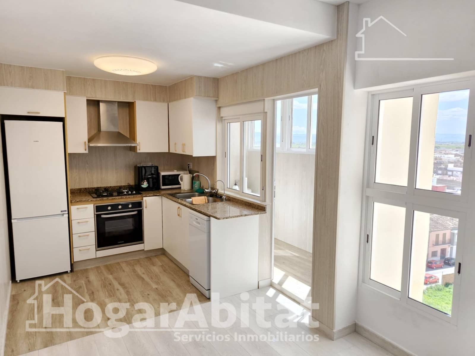 Piso de 3 habitaciones en Alginet en venta con garaje - 170.000 € (Ref: 9811963)
