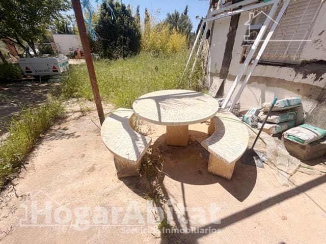 3 slaapkamer Villa te koop in Montserrat met garage - € 80.000 (Ref: 9811965)
