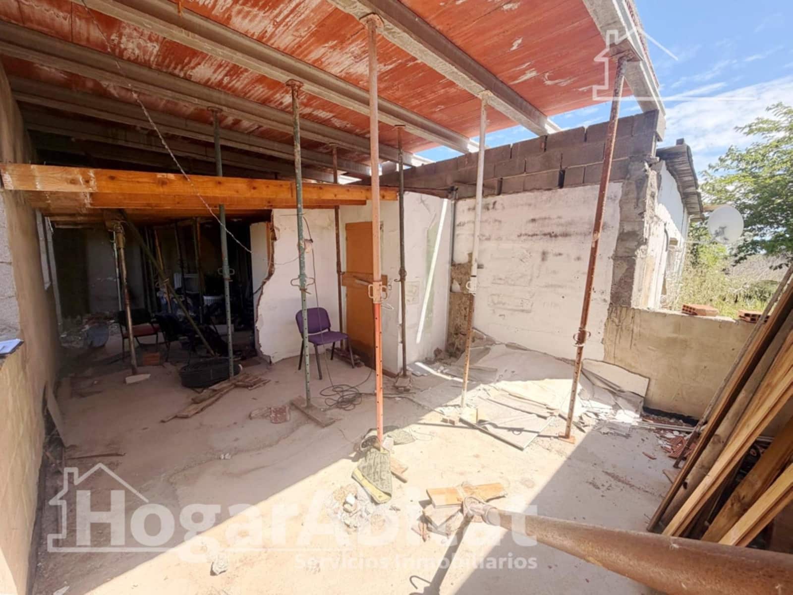 3 slaapkamer Villa te koop in Montserrat met garage - € 80.000 (Ref: 9811965)
