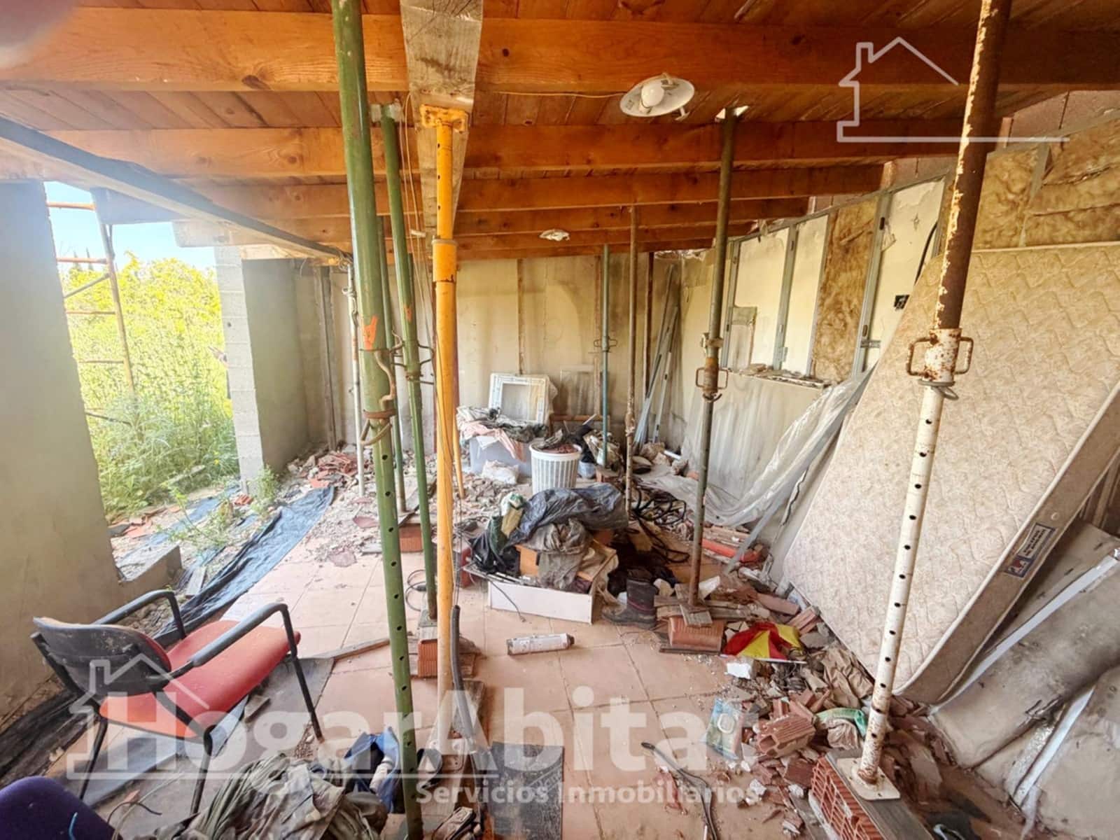 3 slaapkamer Villa te koop in Montserrat met garage - € 80.000 (Ref: 9811965)