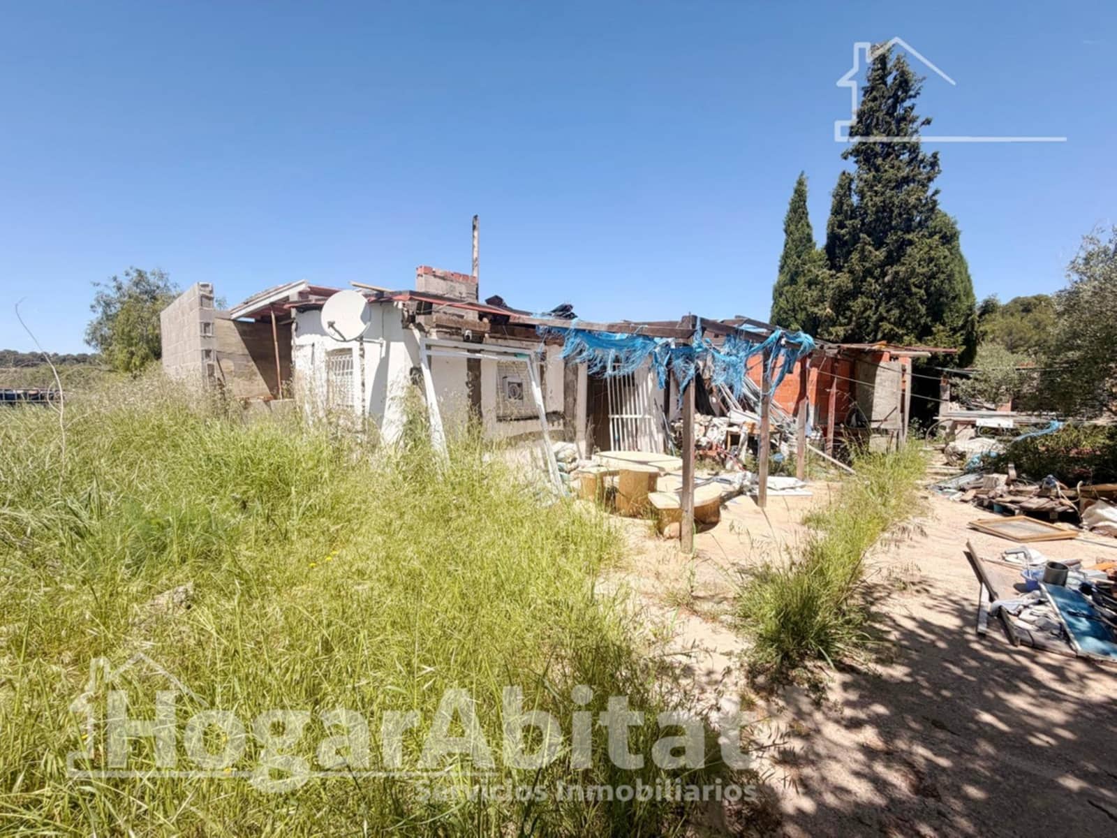 3 slaapkamer Villa te koop in Montserrat met garage - € 80.000 (Ref: 9811965)