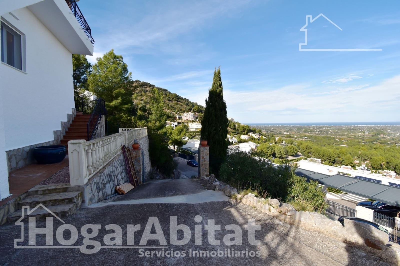 4 bedroom Townhouse for sale in La Sella with garage - € 415,000 (Ref: 9811972)