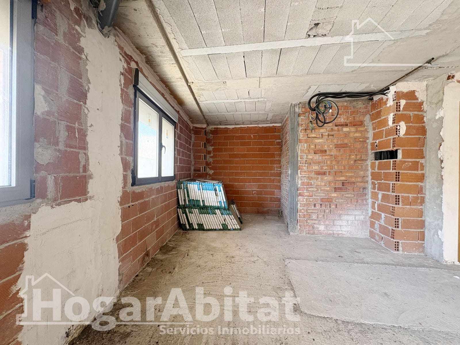 Office for sale in Tavernes de la Valldigna - € 49,000 (Ref: 9815883)