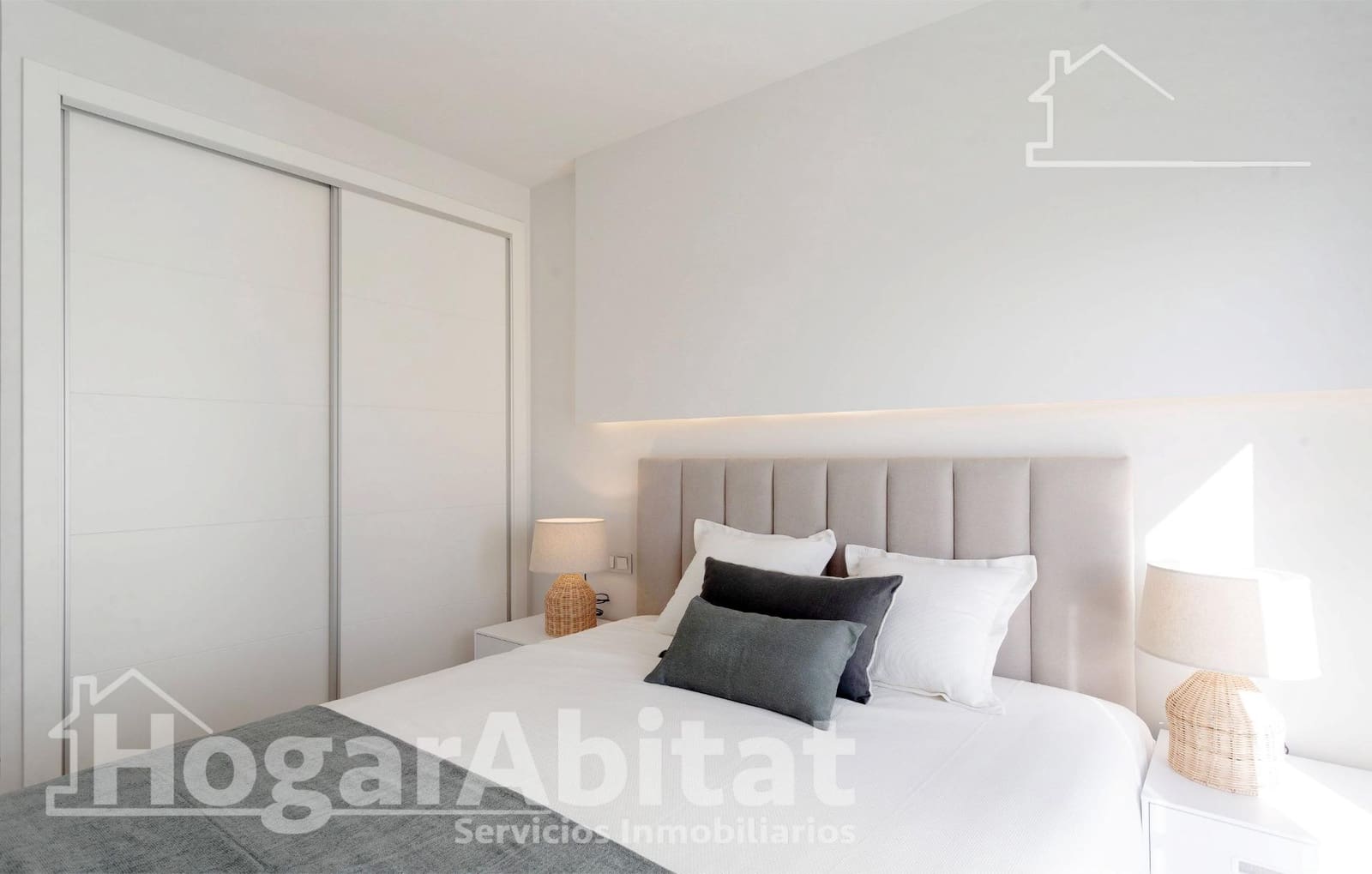 2 soverom Leilighet til salgs i Denia med svømmebasseng garasje - € 379 000 (Ref: 9815885)