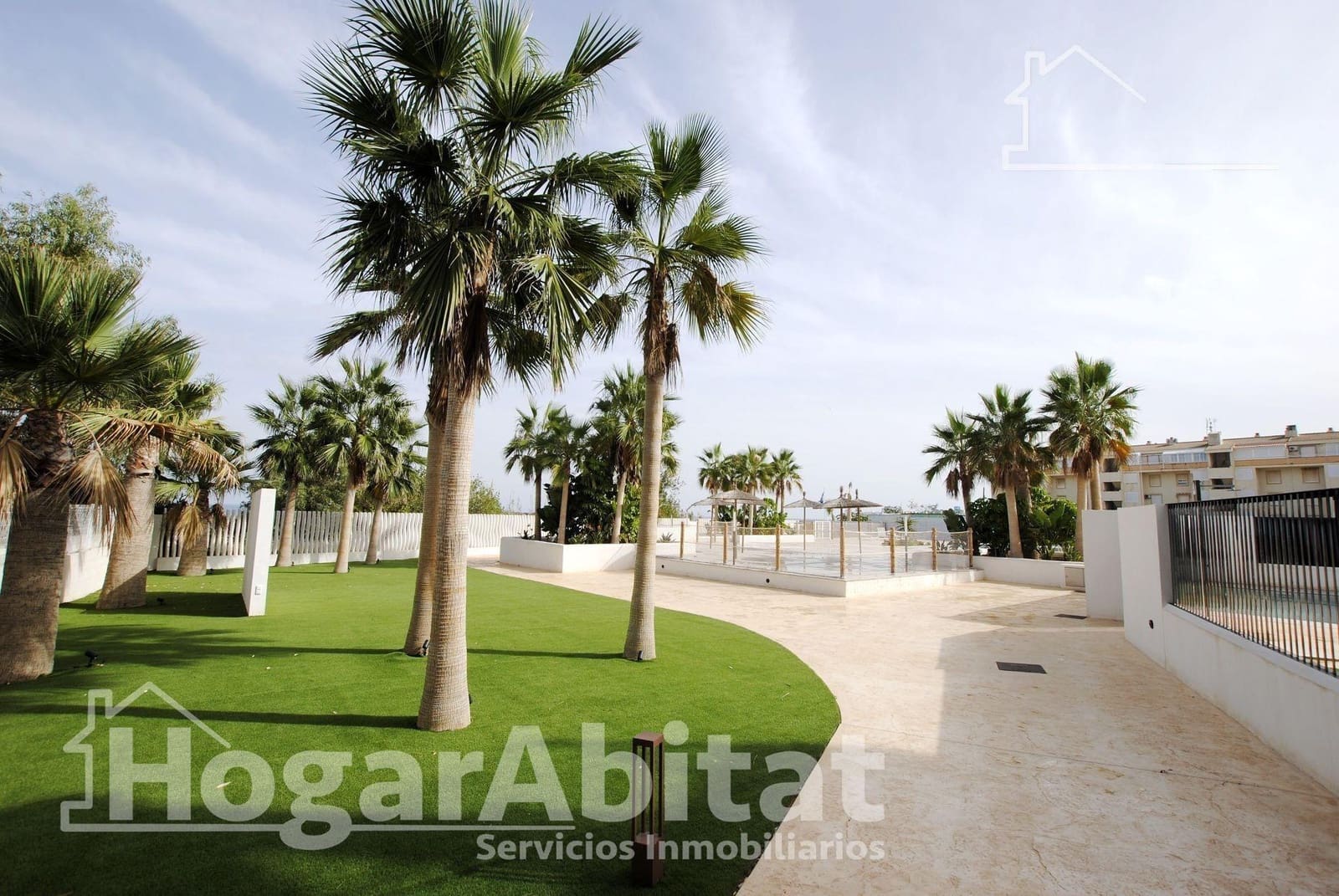 2 soverom Leilighet til salgs i Denia med svømmebasseng garasje - € 379 000 (Ref: 9815885)