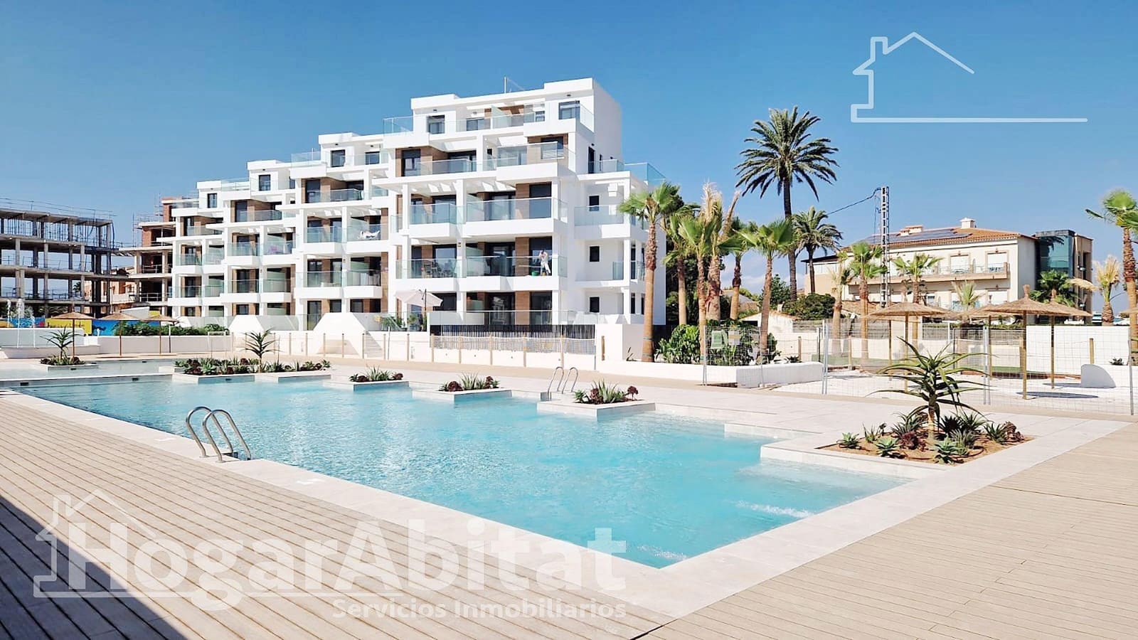 2 soverom Leilighet til salgs i Denia med svømmebasseng garasje - € 379 000 (Ref: 9815885)