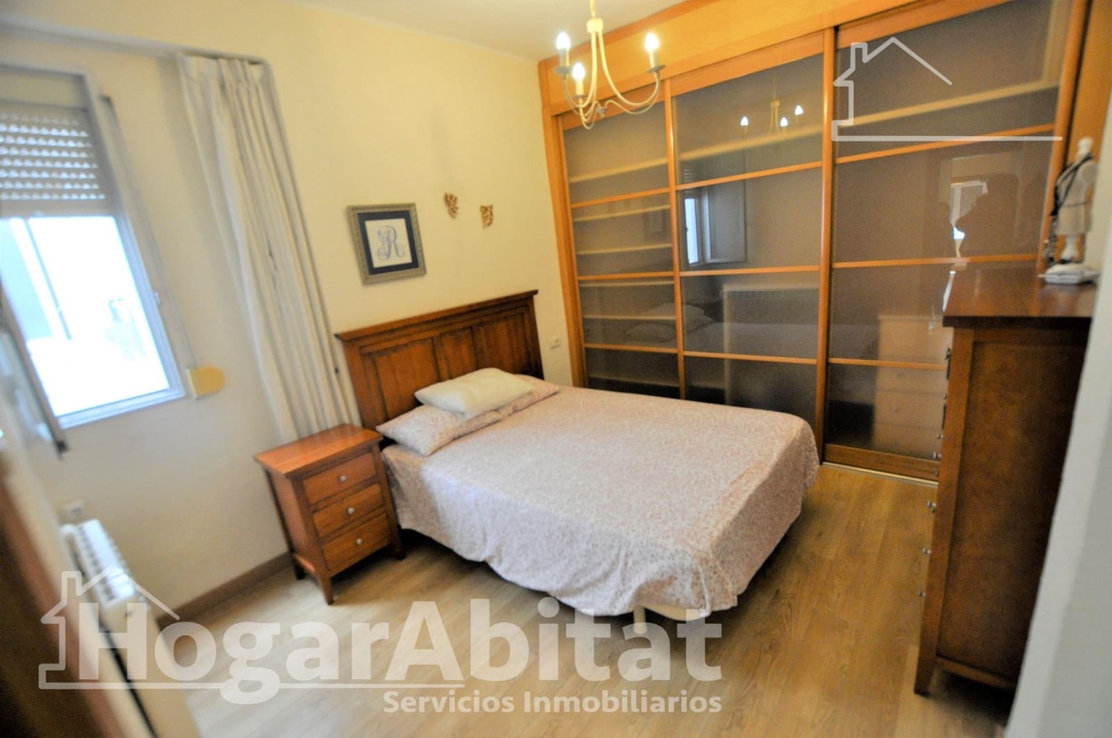 Piso de 2 habitaciones en València ciudad en venta - 215.000 € (Ref: 9815890)