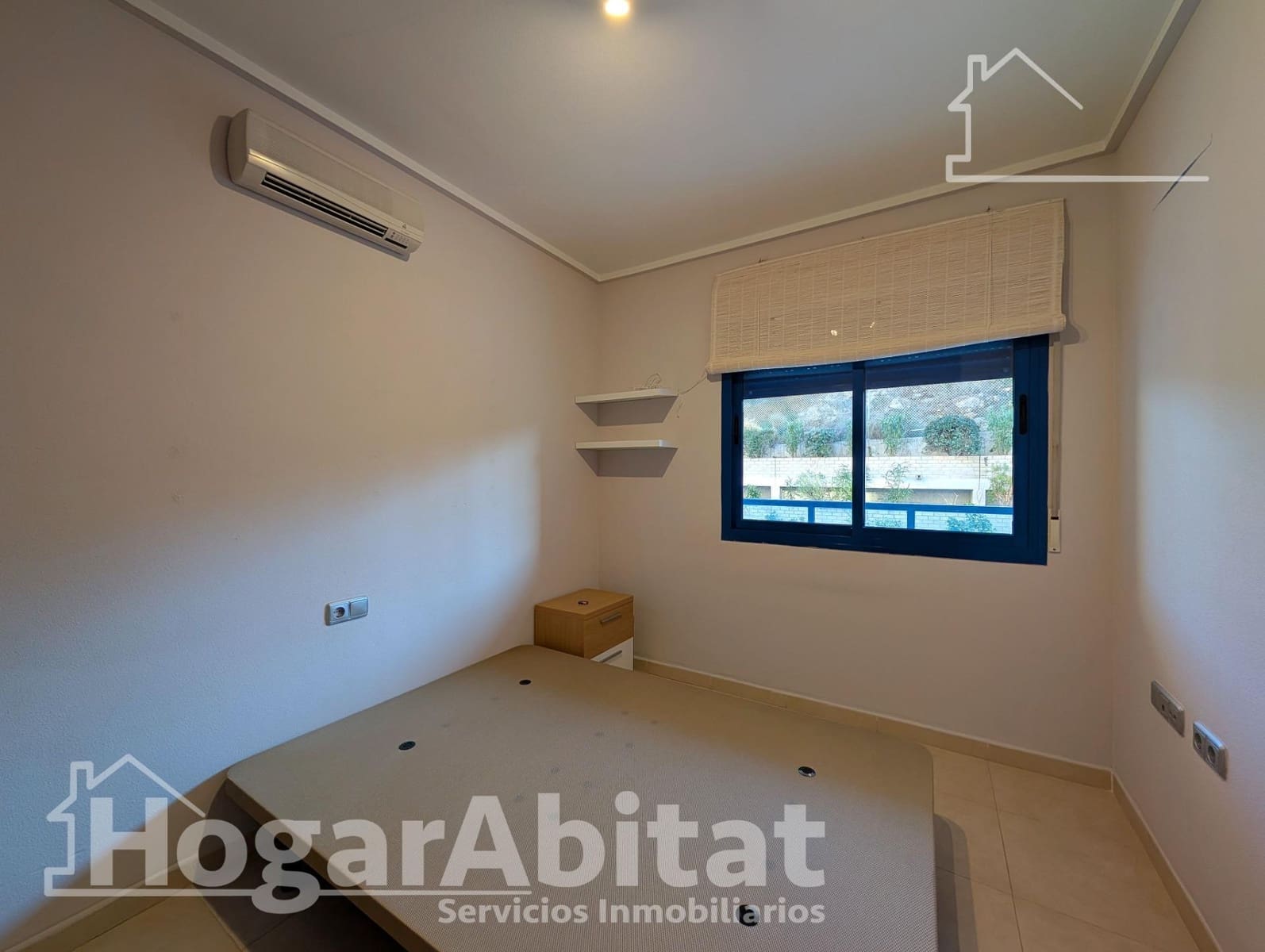 2 soveværelse Lejlighed til salg i Alicante by med swimmingpool garage - € 197.500 (Ref: 9815891)