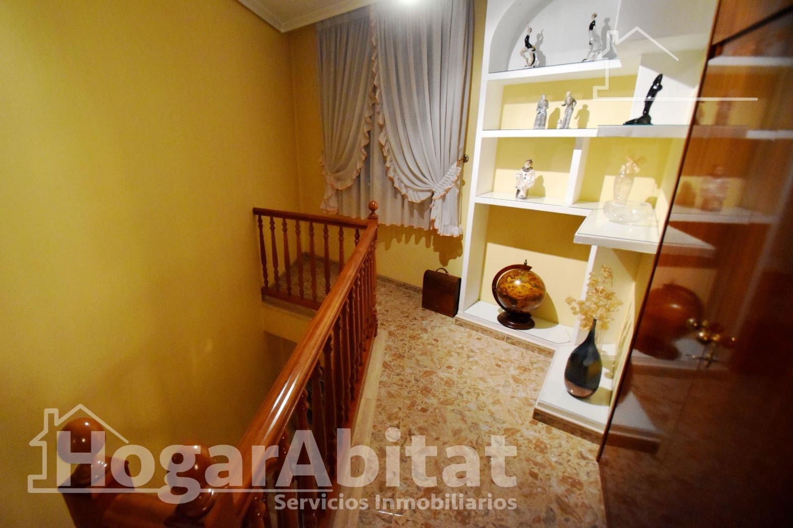 4 bedroom Flat for sale in L'Alcora with garage - € 190,000 (Ref: 9815897)