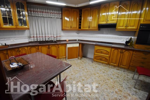 4 Zimmer Wohnung zu verkaufen in L'Alcora mit Garage - 190.000 € (Ref: 9815897)